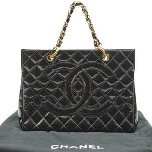 CHANEL BLACK PATENT LEATHER VINTAGE GRAND SHOPPING TOTE - QUILTED DIAMOND BAG CC